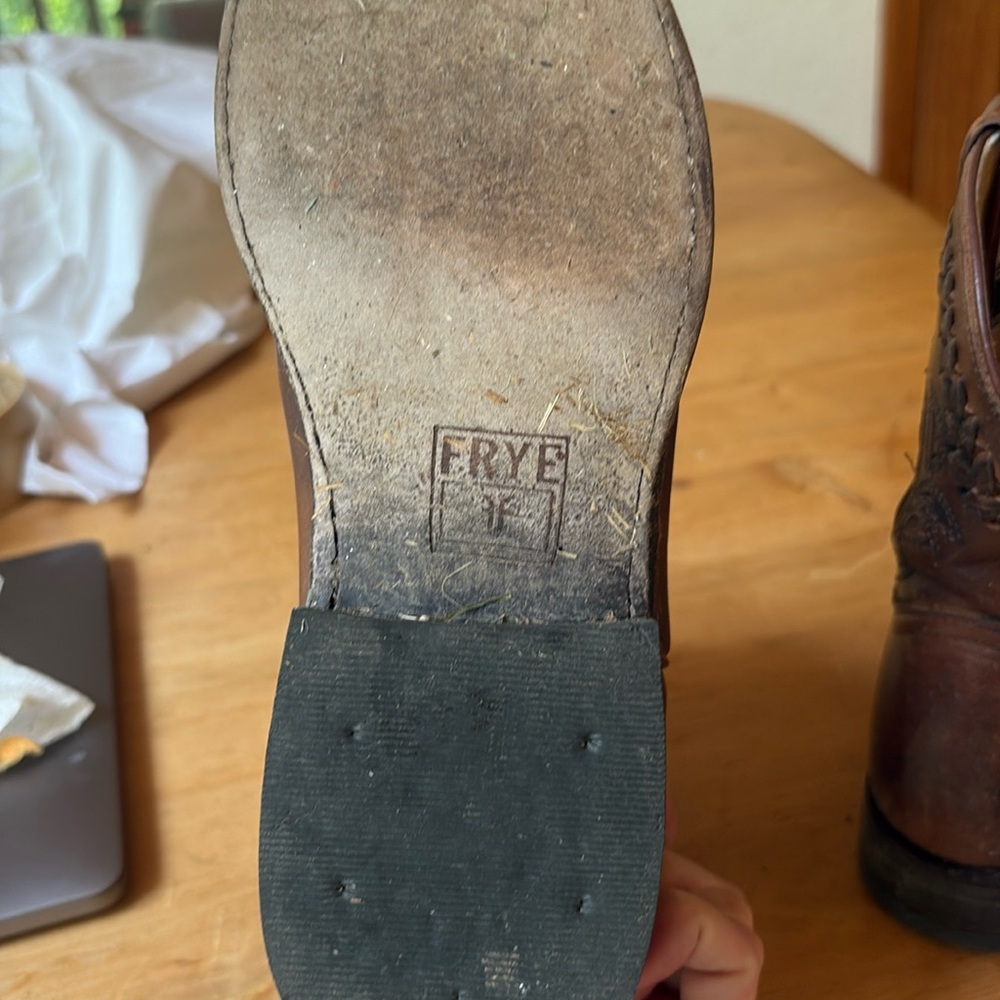 Frye Brown Leather Embossed Western Cowboy Boots - Picture 3 of 7